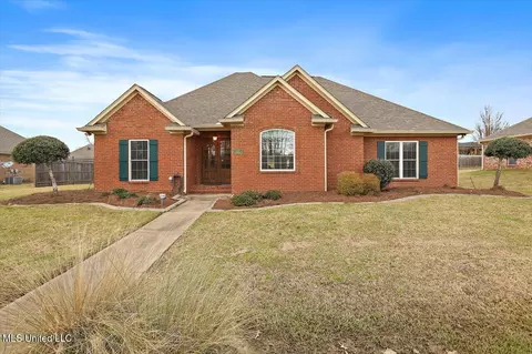 103 Arrow Dr, Clinton, MS 39056