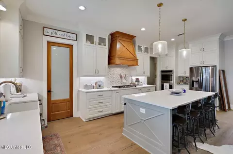 Kitchen - 705 S Chickasaw Dr, Flowood, MS 39232 photo 1 of 6