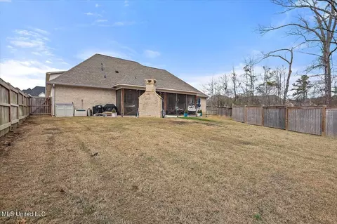 Exterior - 705 S Chickasaw Dr, Flowood, MS 39232 photo 10 of 10