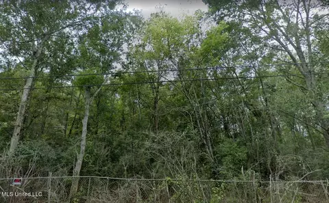 4901 Orange Grove Rd, Moss Point, MS 39562