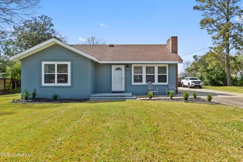151 Summer St, Lucedale, MS 39452