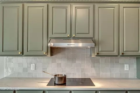 Kitchen - 114 Fairfax Ct, Madison, MS 39110 photo 2 of 4