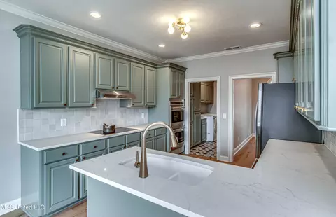 Kitchen - 114 Fairfax Ct, Madison, MS 39110 photo 3 of 4
