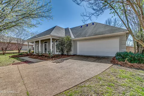Exterior - 114 Fairfax Ct, Madison, MS 39110 photo 10 of 11