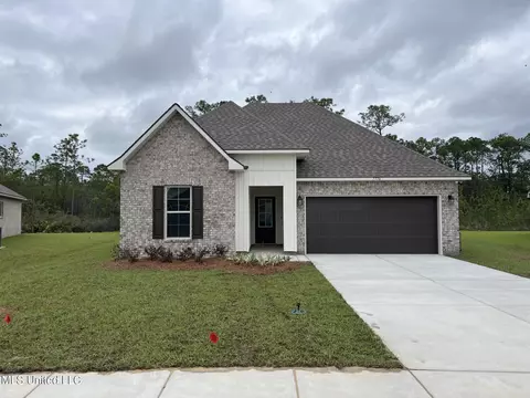 7776 Claymont Cir, Ocean Springs, MS 39564