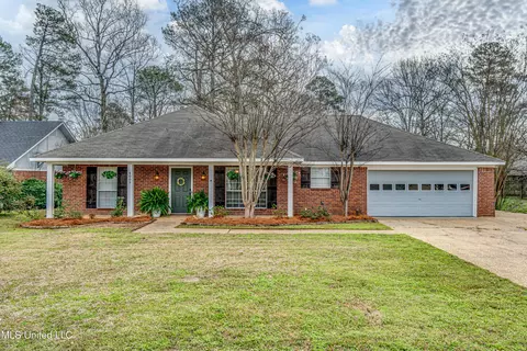 4009 Bay Bridge Dr, Flowood, MS 39232