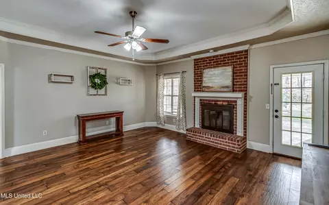 Living - 4009 Bay Bridge Dr, Flowood, MS 39232 photo 1 of 5