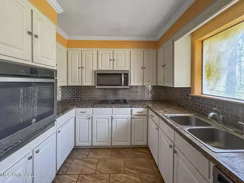 Kitchen - 111 Friars Cv, Jackson, MS 39212 photo 1 of 1