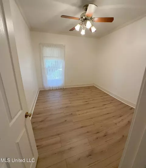 Bedroom - 118 Northwind Dr, Brandon, MS 39047 photo 3 of 3