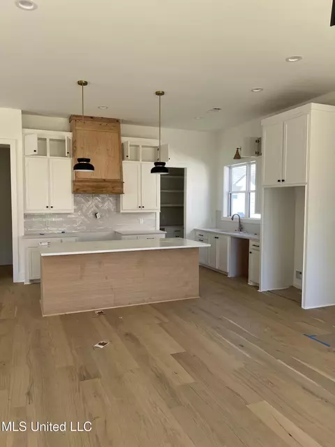 116 Water St, Madison, MS 39110 photo 2