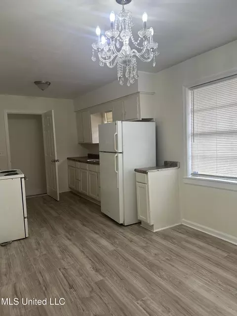 Kitchen - 5270 Mattox St, Jackson, MS 39209 photo 1 of 1