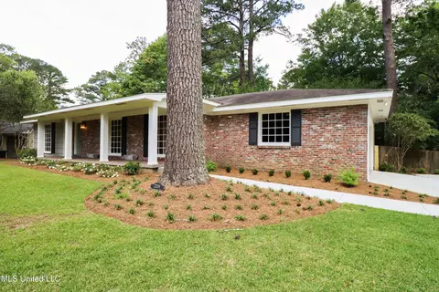 2208 Meadowbrook Rd, Jackson, MS 39211 photo 2