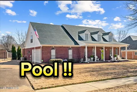 6402 Darren Dr, Olive Branch, MS 38654