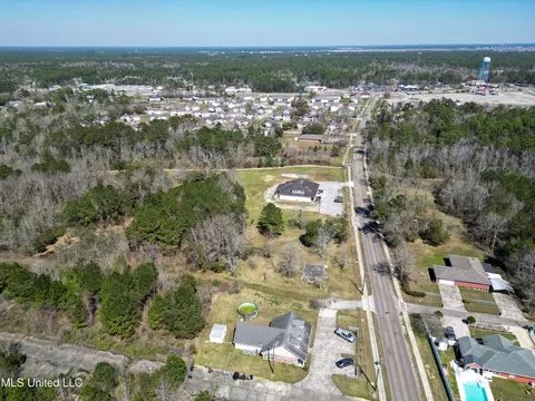 1705 Waveland Ave, Waveland, MS 39576