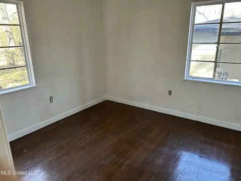 Bedroom - 2001 Paden St, Jackson, MS 39204 photo 3 of 4