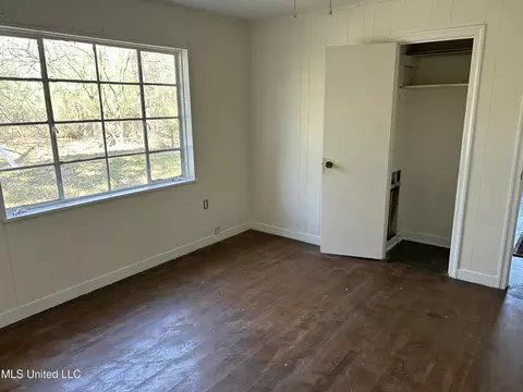 Bedroom - 2001 Paden St, Jackson, MS 39204 photo 4 of 4