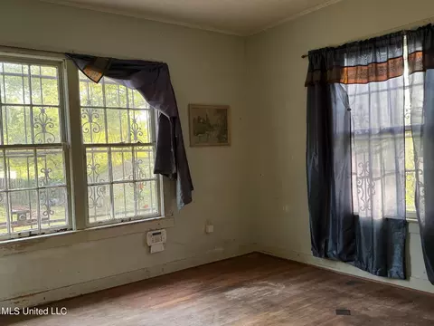 Other - 331 W North St, Kosciusko, MS 39090 photo 2 of 3