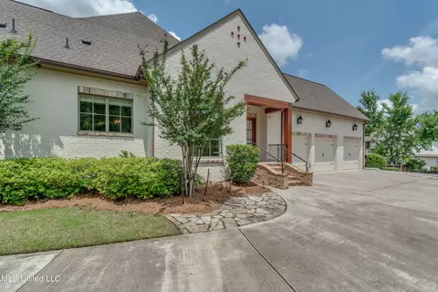 Exterior - 202 Cedar Woods Cir, Madison, MS 39110 photo 16 of 19