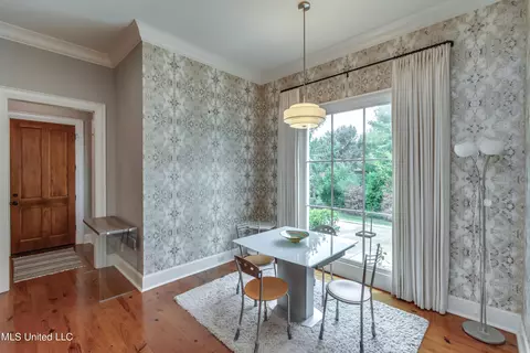 Dining - 202 Cedar Woods Cir, Madison, MS 39110 photo 3 of 5