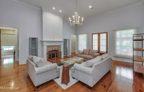 Living - 202 Cedar Woods Cir, Madison, MS 39110 photo 1 of 7