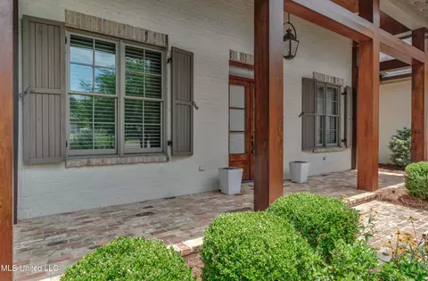 Exterior - 202 Cedar Woods Cir, Madison, MS 39110 photo 4 of 19