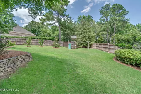 Exterior - 202 Cedar Woods Cir, Madison, MS 39110 photo 14 of 19