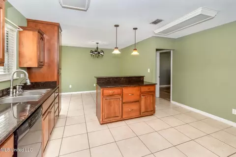 Kitchen - 6904 Andover St, Moss Point, MS 39563 photo 6 of 6