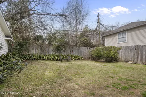 1827 Saint Ann St, Jackson, MS 39202 photo 7