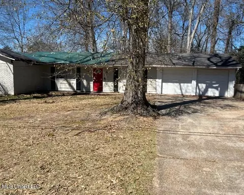 1710 Smallwood St, Jackson, MS 39212