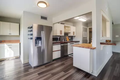 Kitchen - 111 Warwick St, Long Beach, MS 39560 photo 1 of 3