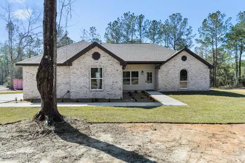 17050 Lazy Oaks Trl, Kiln, MS 39556