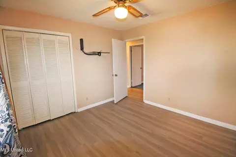 Bedroom - 22000 Northview Dr, Moss Point, MS 39562 photo 5 of 8