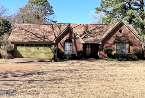 308 E Robinson St, Hernando, MS 38632 photo 2