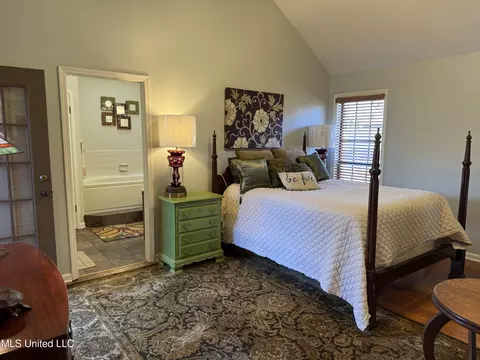 308 E Robinson St, Hernando, MS 38632 photo 15