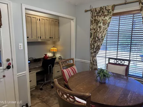 308 E Robinson St, Hernando, MS 38632 photo 13