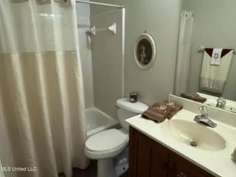 308 E Robinson St, Hernando, MS 38632 photo 20