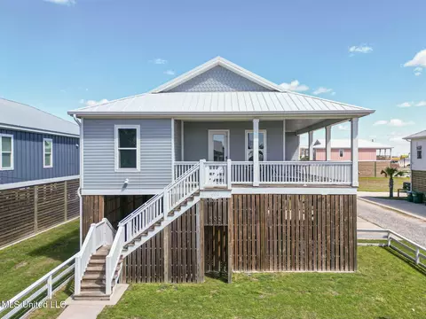 502 Woodward Ave, Gulfport, MS 39501
