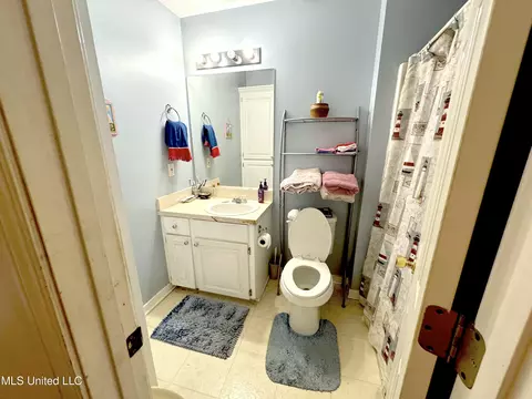 1009 Windmill Dr, Byram, MS 39272 photo 11