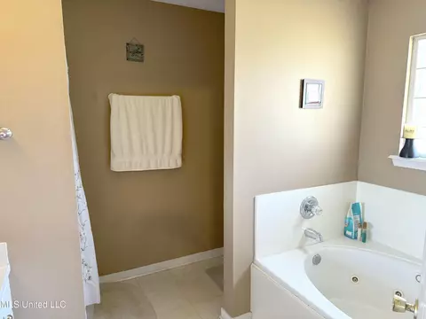1009 Windmill Dr, Byram, MS 39272 photo 14
