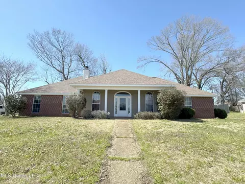 1009 Windmill Dr, Byram, MS 39272 photo 2