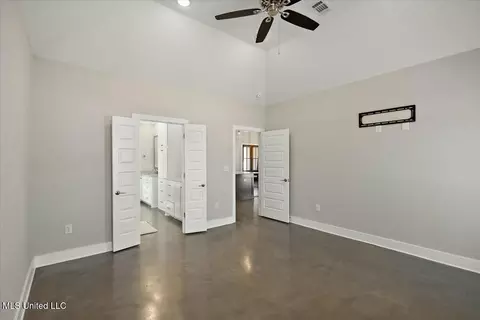 Bedroom - 302 Summit Ln, Canton, MS 39046 photo 1 of 3
