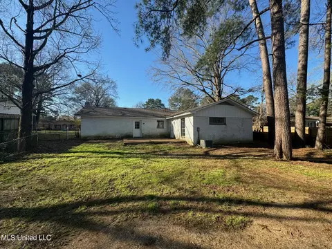 Exterior - 2516 Upper Dr, Pearl, MS 39208 photo 3 of 3