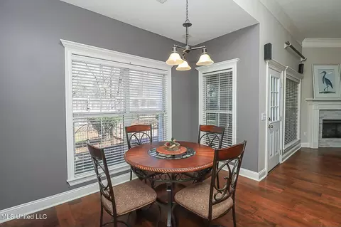Dining - 262 Lighthouse Ln, Brandon, MS 39047 photo 6 of 6