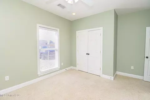 Bedroom - 262 Lighthouse Ln, Brandon, MS 39047 photo 2 of 15