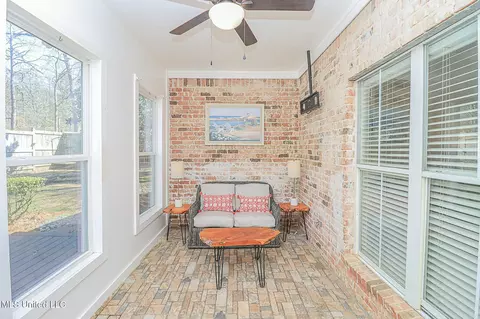 Exterior - 262 Lighthouse Ln, Brandon, MS 39047 photo 5 of 12