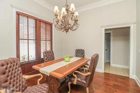 Dining - 262 Lighthouse Ln, Brandon, MS 39047 photo 1 of 6