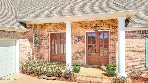 Exterior - 262 Lighthouse Ln, Brandon, MS 39047 photo 4 of 12