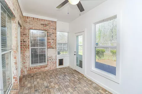 Exterior - 262 Lighthouse Ln, Brandon, MS 39047 photo 7 of 12