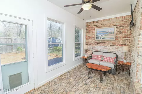 Exterior - 262 Lighthouse Ln, Brandon, MS 39047 photo 6 of 12