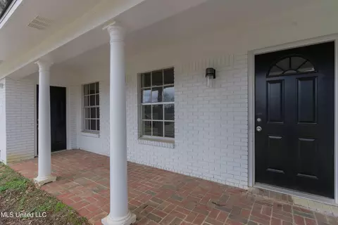 Exterior - 211 William Dr, Clinton, MS 39056 photo 7 of 17
